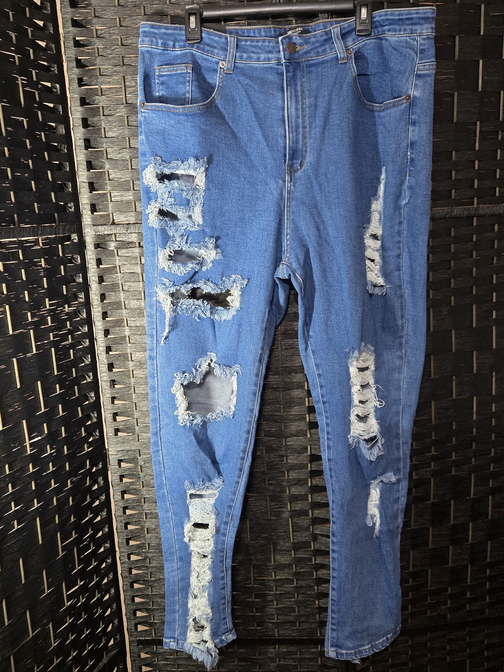 American Bazi Los Angelos Distressed Blue Women’s Jeans Ripped Denim 3X NWT